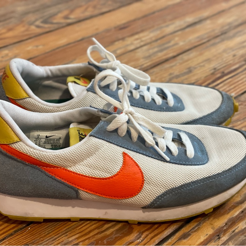 Nike Daybreak Sneakers - Women’s 9